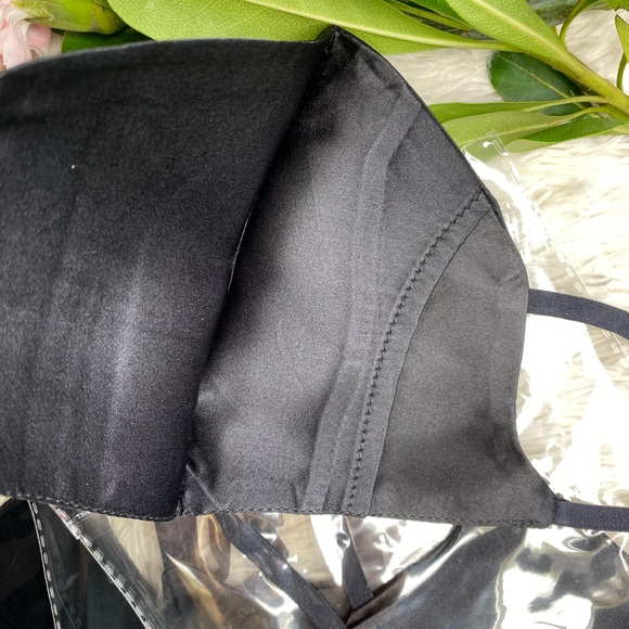 Black silk mask sold out - Picture 5 of 5